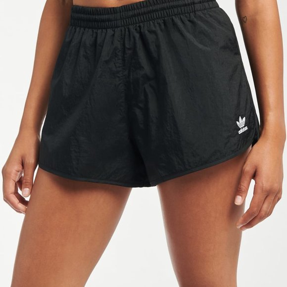 New Adidas 3 Stripes Trefoil Woven Shorts GN2885 - Picture 2 of 3